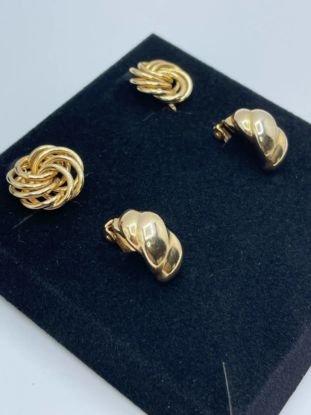 Vintage Joan Rivers Gold Tone Clip On Earrings Set Knot Swirl Studs With Box